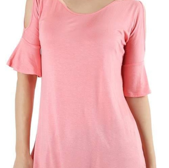 Cold shoulder Top - Picture 1 of 4